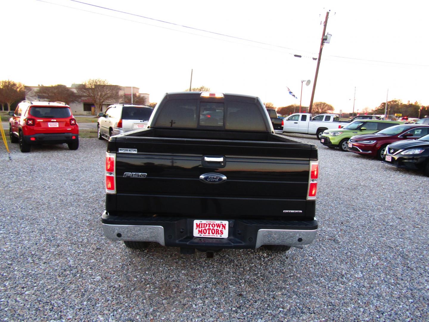 2014 Black /Gray Ford F-150 XL SuperCrew 5.5-ft. Bed 4WD (1FTFW1EF3EK) with an 5.0L V8 engine, Automatic transmission, located at 15016 S Hwy 231, Midland City, AL, 36350, (334) 983-3001, 31.306210, -85.495277 - Photo#6